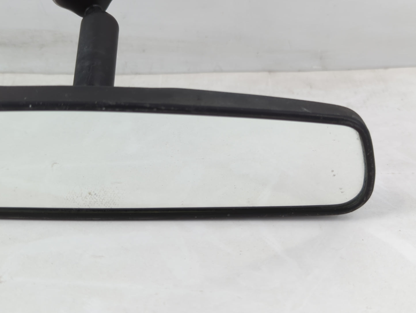 1997-2012 Chevrolet Malibu Interior Rear View Mirror Replacement OEM P/N:E8011083 Fits OEM Used Auto Parts