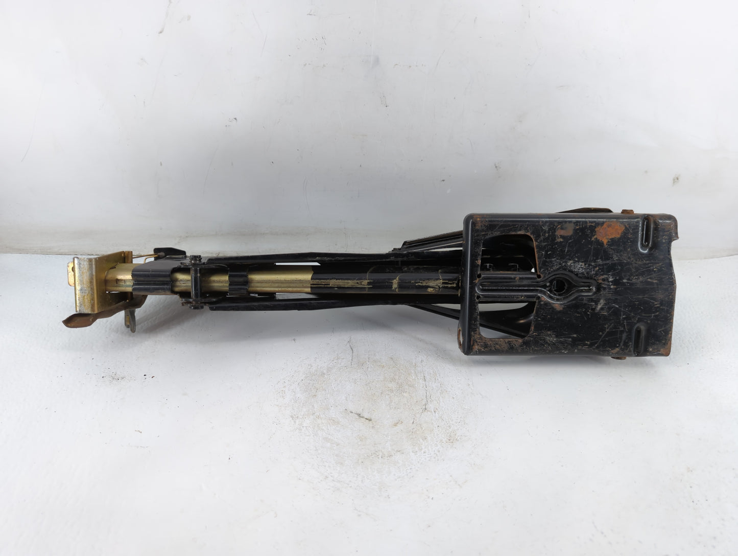 1992 Chevrolet Camaro Spare Scissor Car Jack - Oemusedautoparts1.com