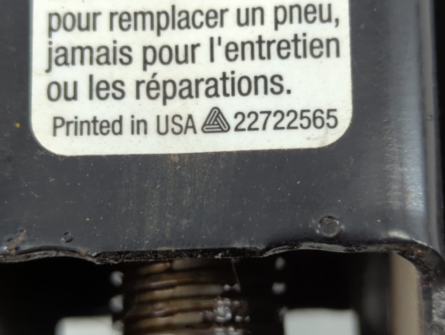 2010 Chevrolet Traverse Spare Scissor Car Jack - Oemusedautoparts1.com