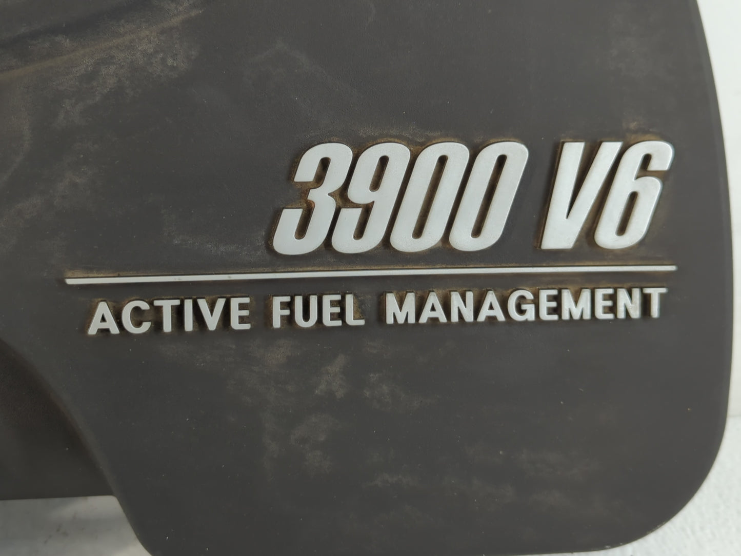 2007 Chevrolet Impala Engine Cover