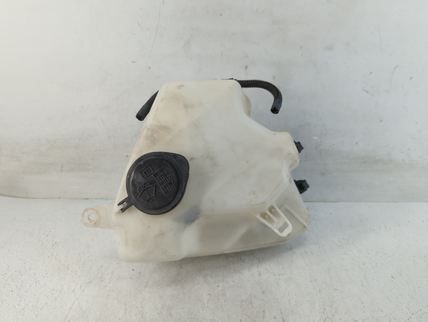 2004-2009 Toyota Prius Windshield Washer Fluid Reservoir Bottle Oem - Oemusedautoparts1.com