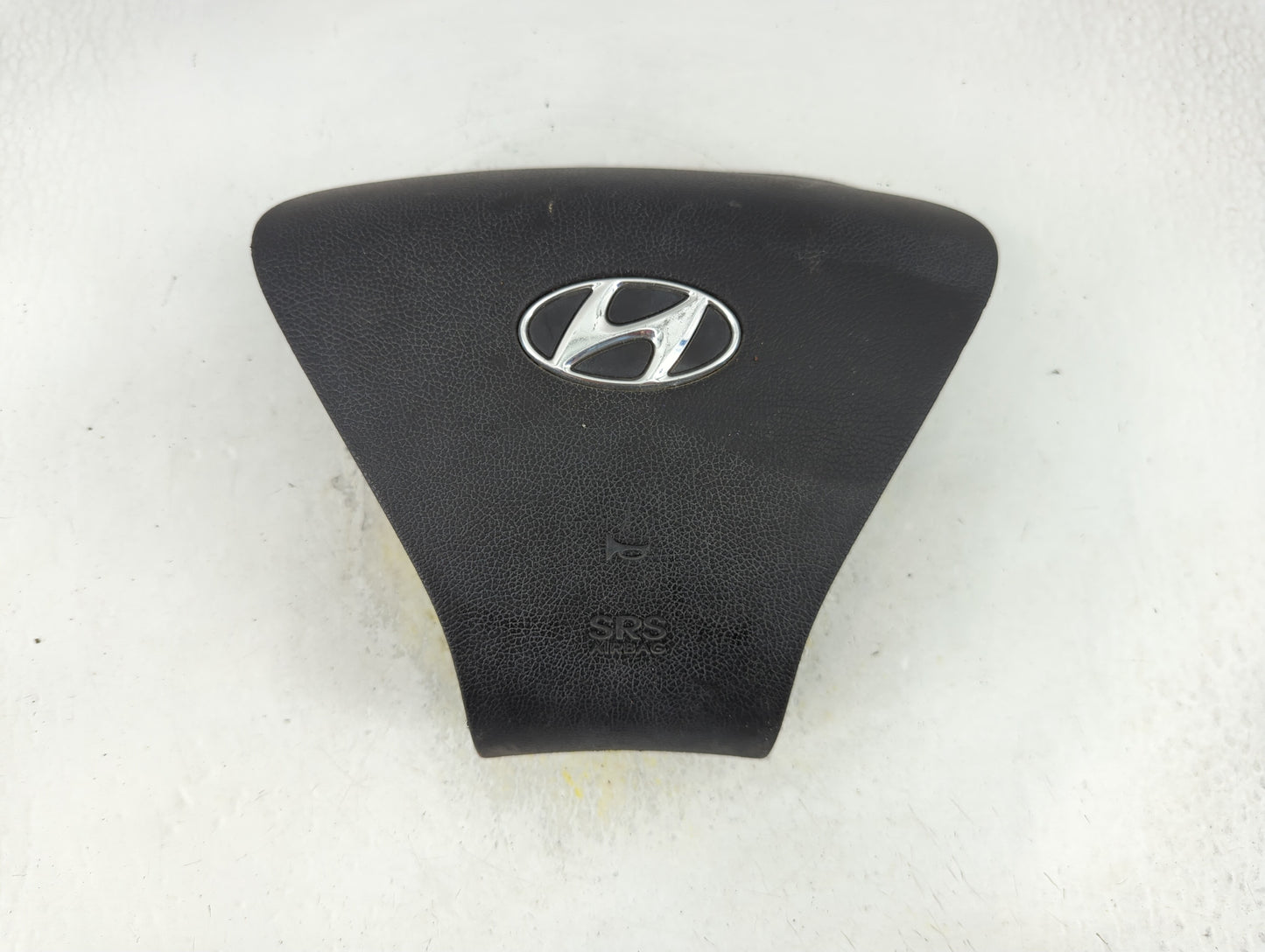 2011 Hyundai Sonata Air Bag Driver Left Steering Wheel Mounted P/N:585W0841294 W 084, 585 BK Fits OEM Used Auto Parts - Oemusedautoparts1.com