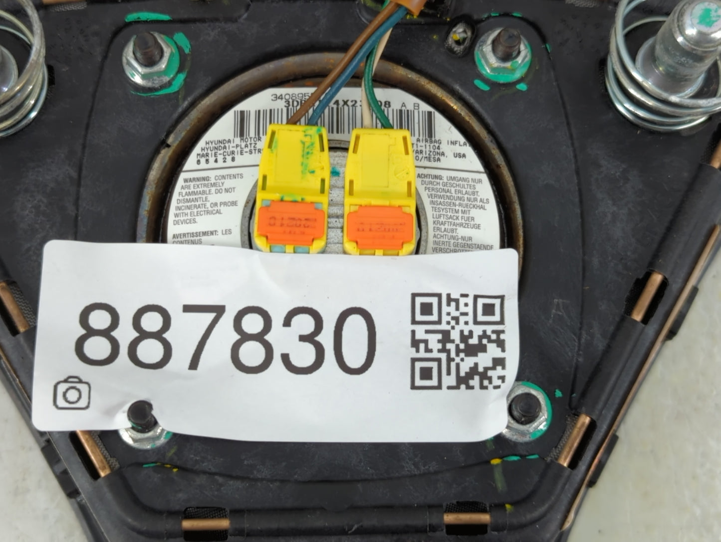 2011 Hyundai Sonata Air Bag Driver Left Steering Wheel Mounted P/N:585W0841294 W 084, 585 BK Fits OEM Used Auto Parts - Oemusedautoparts1.com