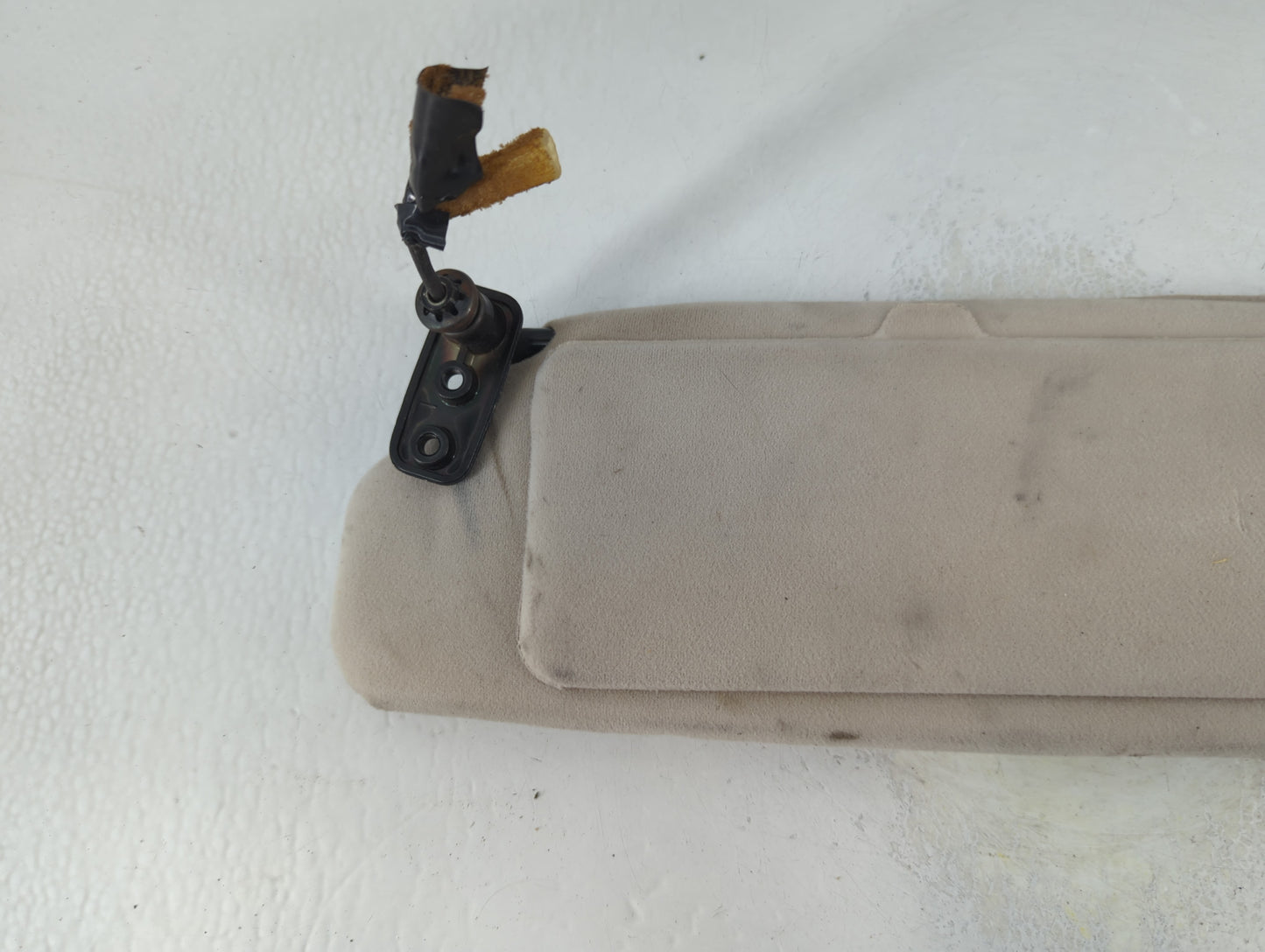 1995 Mitsubishi 3000gt Sun Visor Shade Replacement Driver Left Mirror Fits OEM Used Auto Parts - Oemusedautoparts1.com