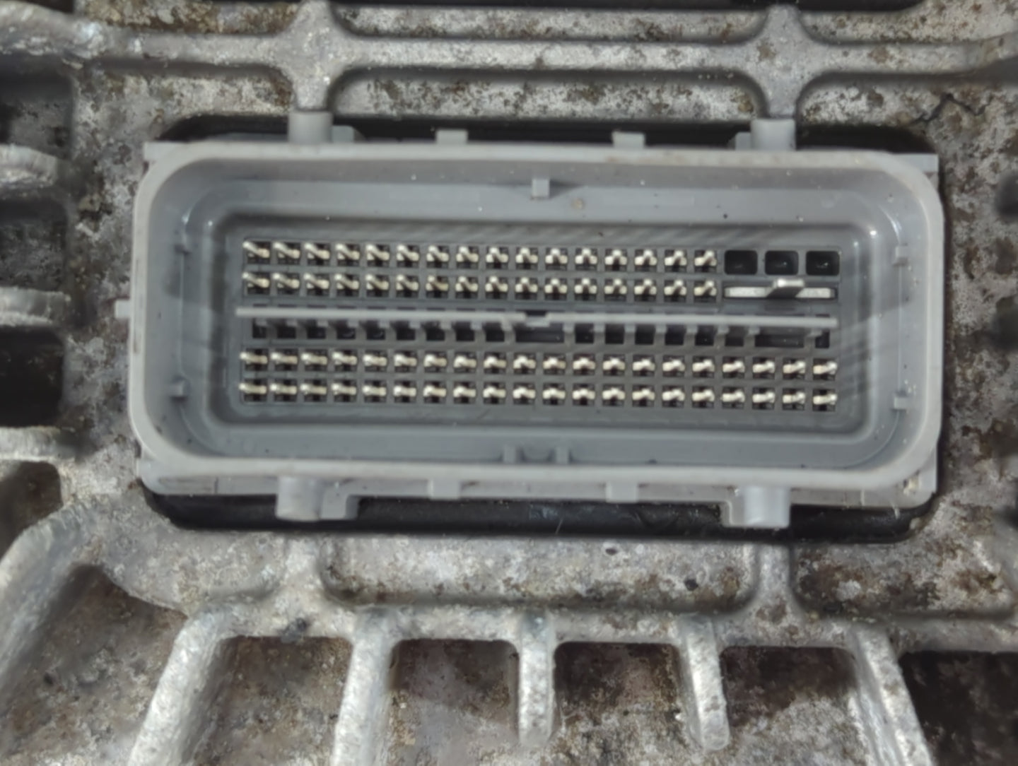 2013-2016 Buick Verano PCM Engine Control Computer ECU ECM PCU OEM P/N:12657781 12653998 Fits Fits 2013 2014 2015 2016 OEM Used Auto Parts - Oemusedautoparts1.com