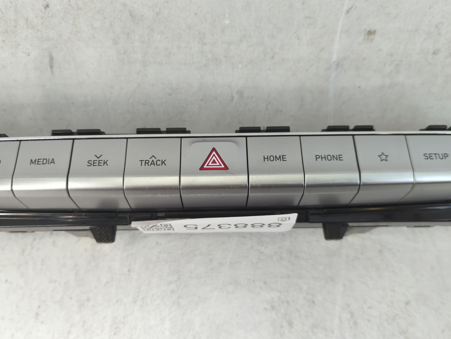 2020-2022 Hyundai Palisade Radio AM FM Cd Player Receiver Replacement P/N:96540S8000SSV Fits Fits 2020 2021 2022 OEM Used Auto Parts - Oemusedautoparts1.com