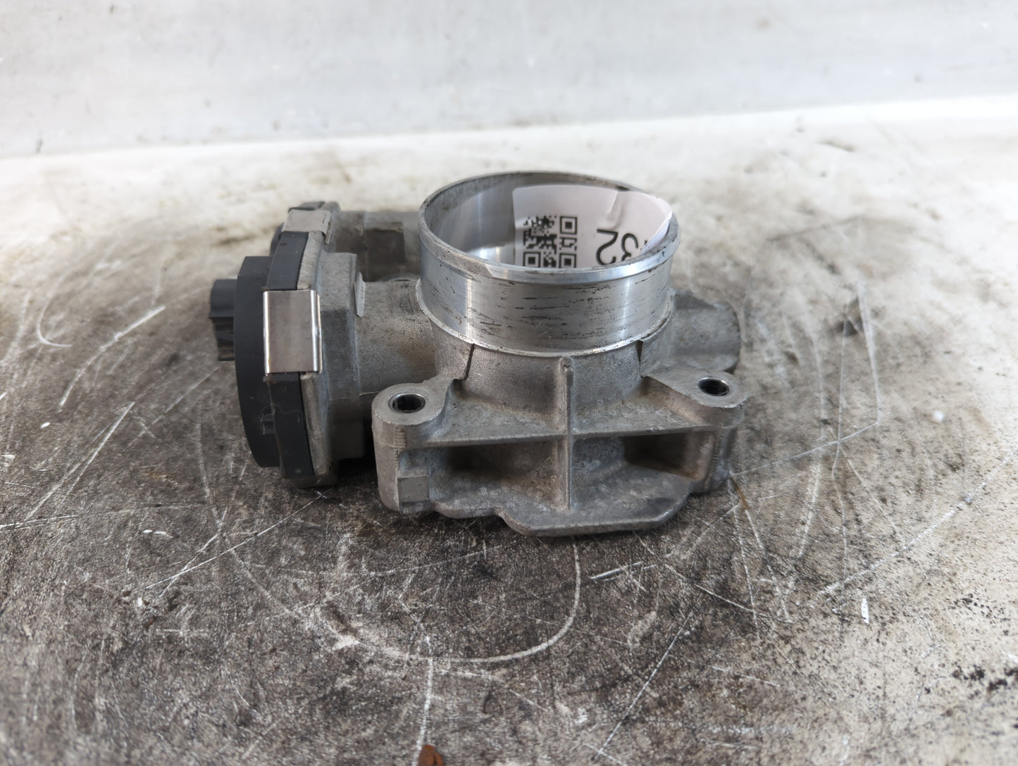 2008-2012 Chevrolet Malibu Throttle Body P/N:F00H 600 072 Fits Fits 2007 2008 2009 2010 2011 2012 OEM Used Auto Parts