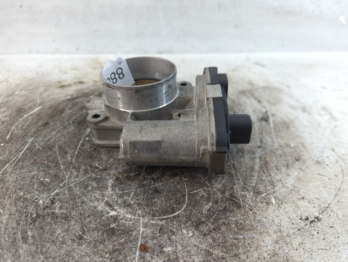 2008-2012 Chevrolet Malibu Throttle Body P/N:F00H 600 072 Fits Fits 2007 2008 2009 2010 2011 2012 OEM Used Auto Parts