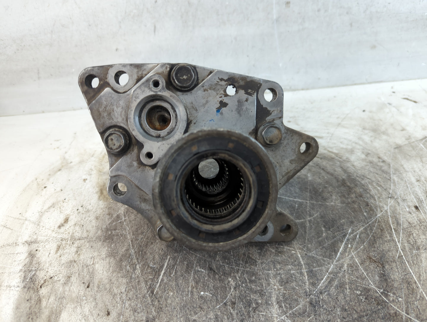 2005 Gmc Envoy Xl AXLE ACULATOR - Oemusedautoparts1.com