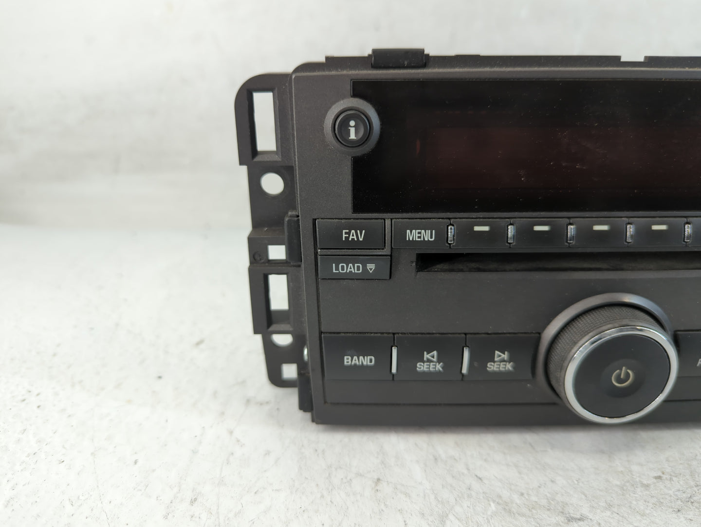 2007-2008 Pontiac Torrent Radio AM FM Cd Player Receiver Replacement P/N:22736965 Fits Fits 2007 2008 OEM Used Auto Parts - Oemusedautoparts1.com