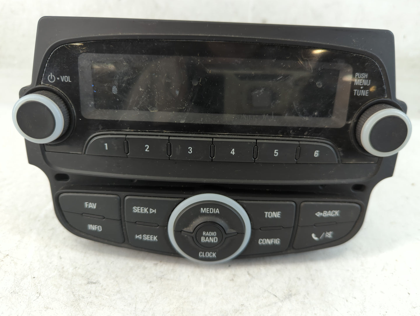 2014-2015 Chevrolet Spark Radio AM FM Cd Player Receiver Replacement P/N:95409018 Fits Fits 2014 2015 OEM Used Auto Parts - Oemusedautoparts1.com