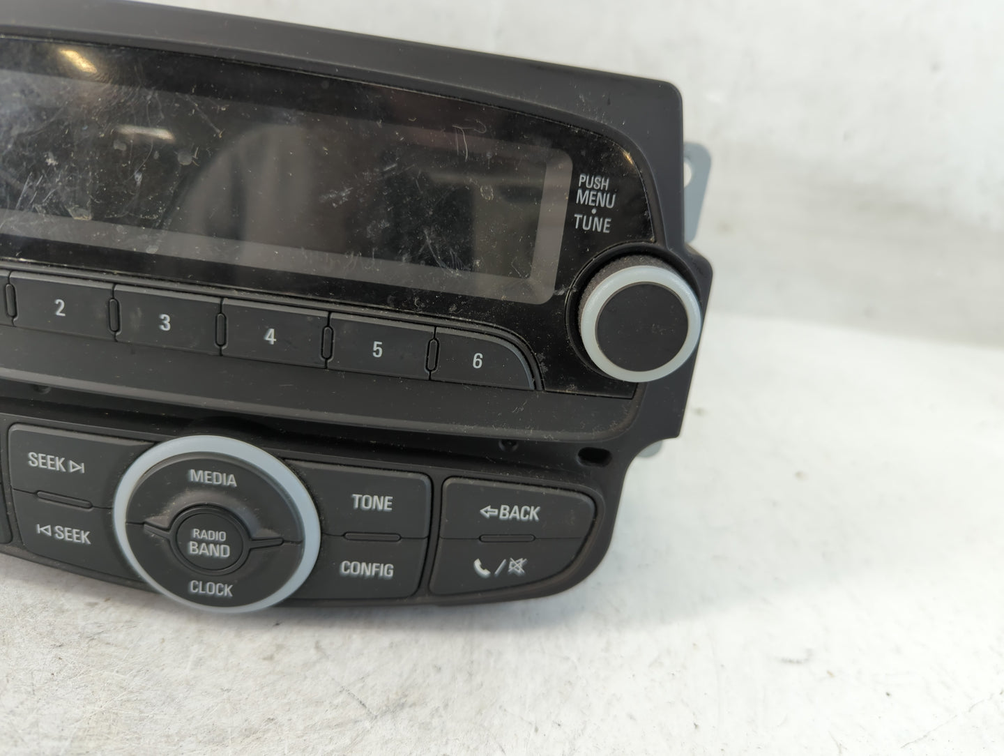 2014-2015 Chevrolet Spark Radio AM FM Cd Player Receiver Replacement P/N:95409018 Fits Fits 2014 2015 OEM Used Auto Parts - Oemusedautoparts1.com