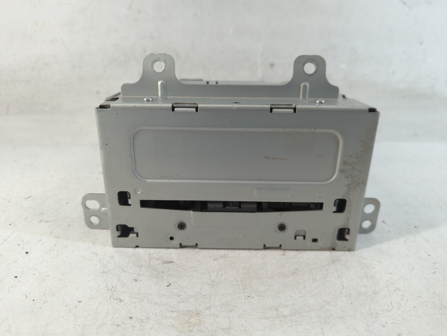 2013-2016 Chevrolet Cruze Radio AM FM Cd Player Receiver Replacement P/N:22976137 Fits Fits 2013 2014 2015 2016 OEM Used Auto Parts - Oemusedautoparts1.com