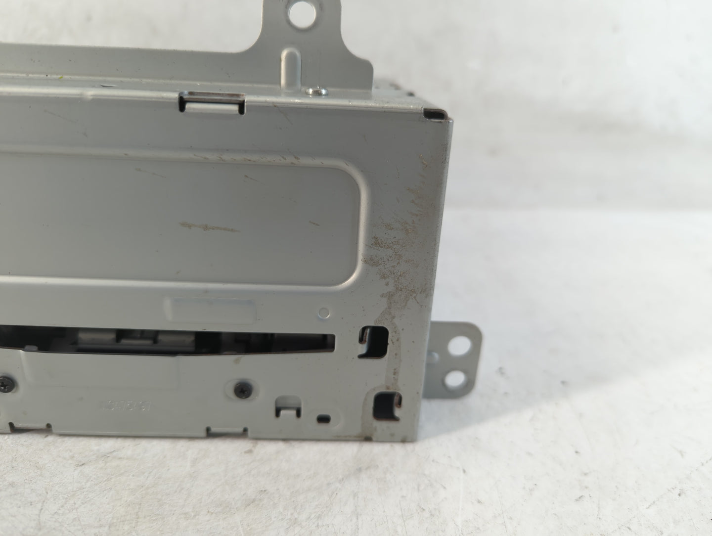 2013-2016 Chevrolet Cruze Radio AM FM Cd Player Receiver Replacement P/N:22976137 Fits Fits 2013 2014 2015 2016 OEM Used Auto Parts - Oemusedautoparts1.com