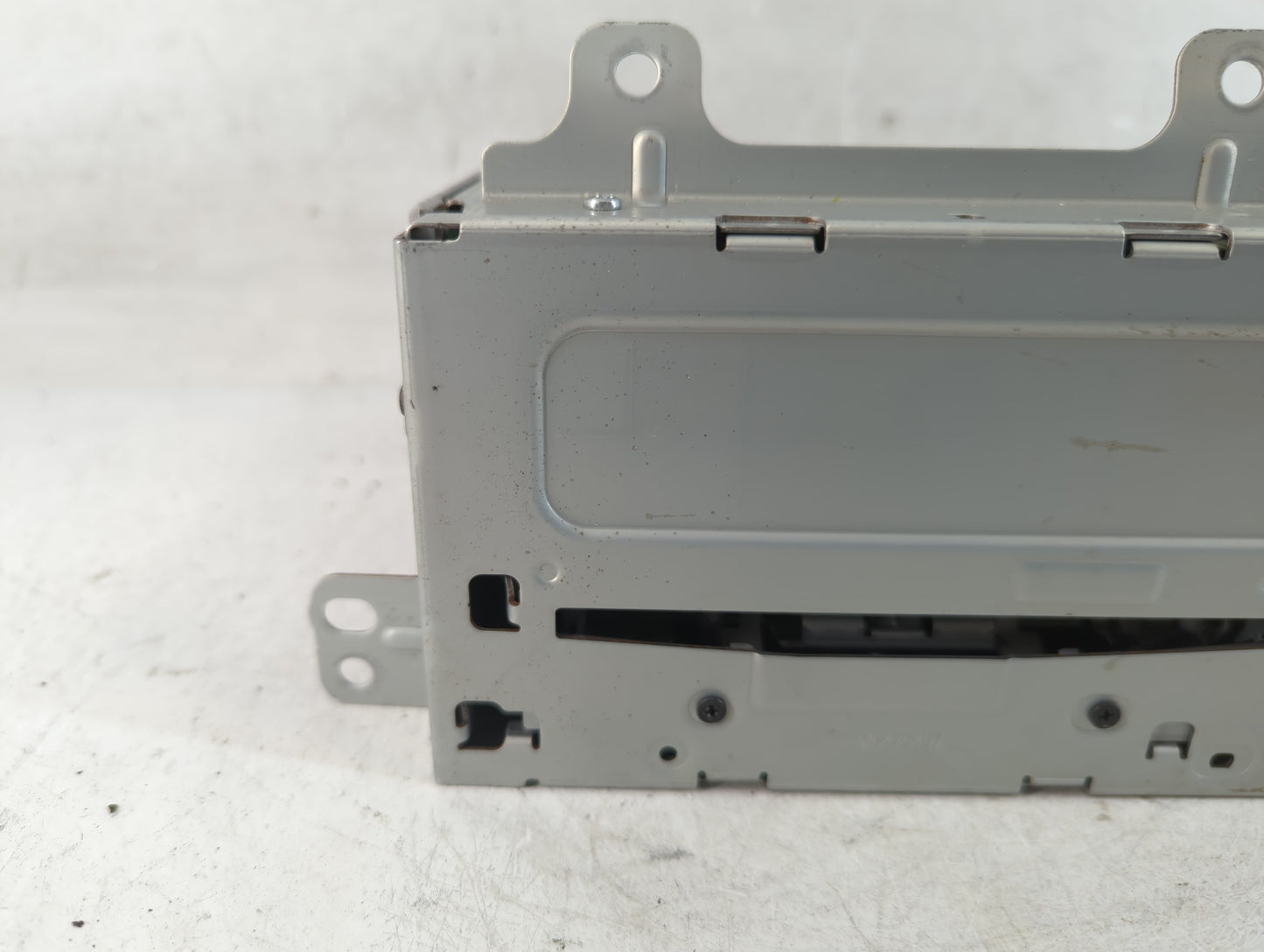 2013-2016 Chevrolet Cruze Radio AM FM Cd Player Receiver Replacement P/N:22976137 Fits Fits 2013 2014 2015 2016 OEM Used Auto Parts - Oemusedautoparts1.com