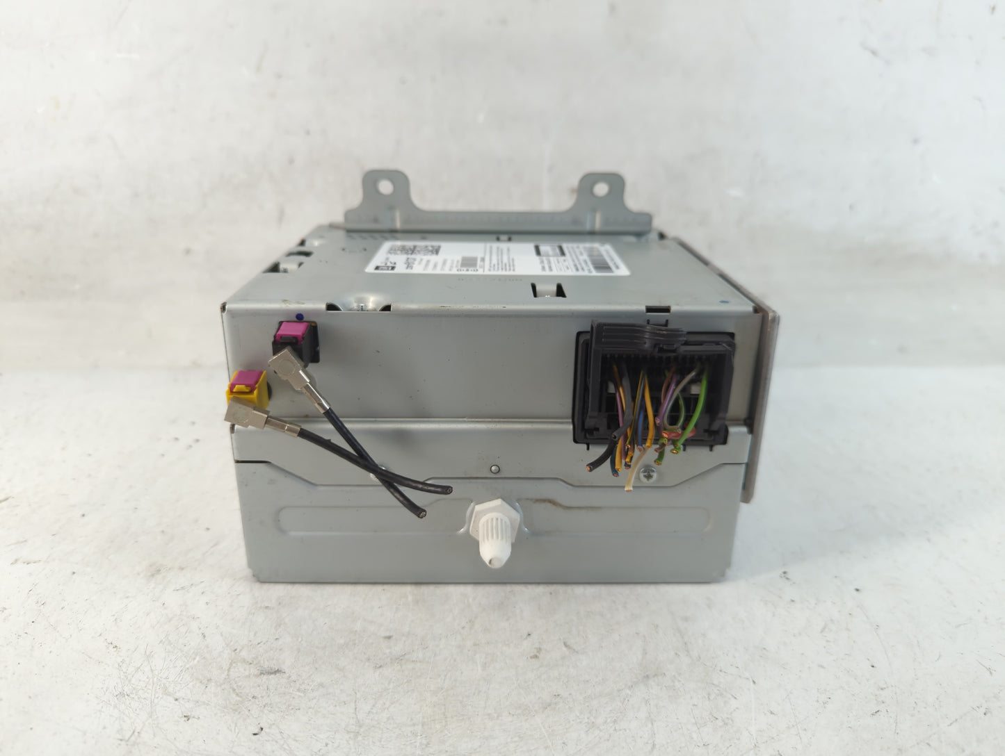 2013-2016 Chevrolet Cruze Radio AM FM Cd Player Receiver Replacement P/N:22976137 Fits Fits 2013 2014 2015 2016 OEM Used Auto Parts - Oemusedautoparts1.com