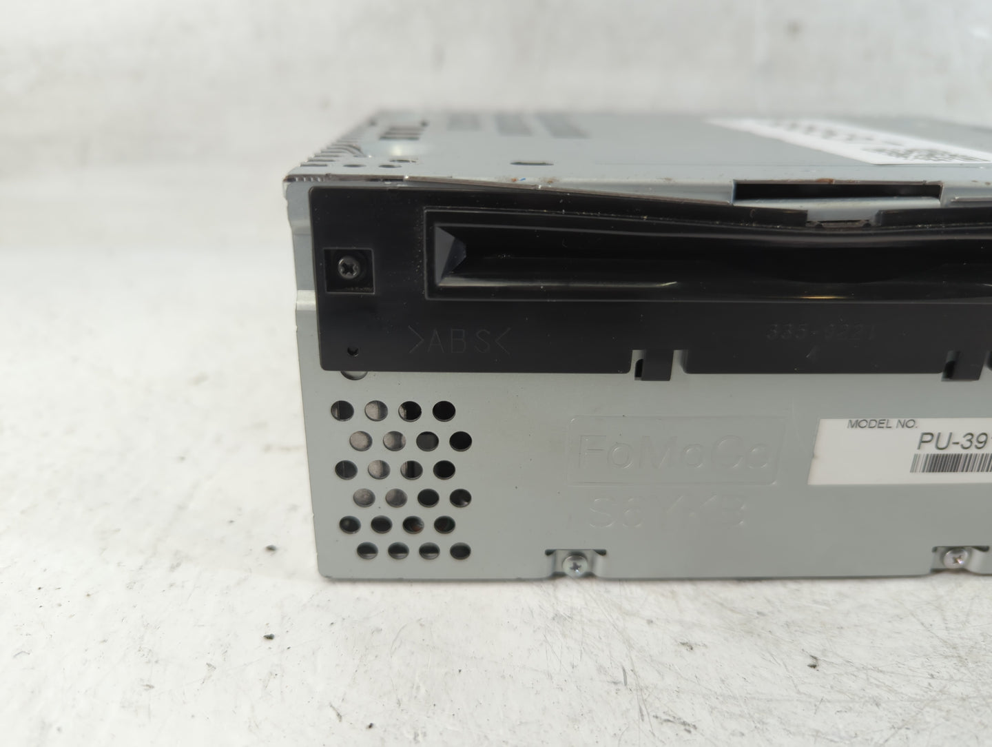 2014 Ford Explorer Radio AM FM Cd Player Receiver Replacement P/N:PU-3911L-C EB5T-19C107-FA Fits OEM Used Auto Parts - Oemusedautoparts1.com