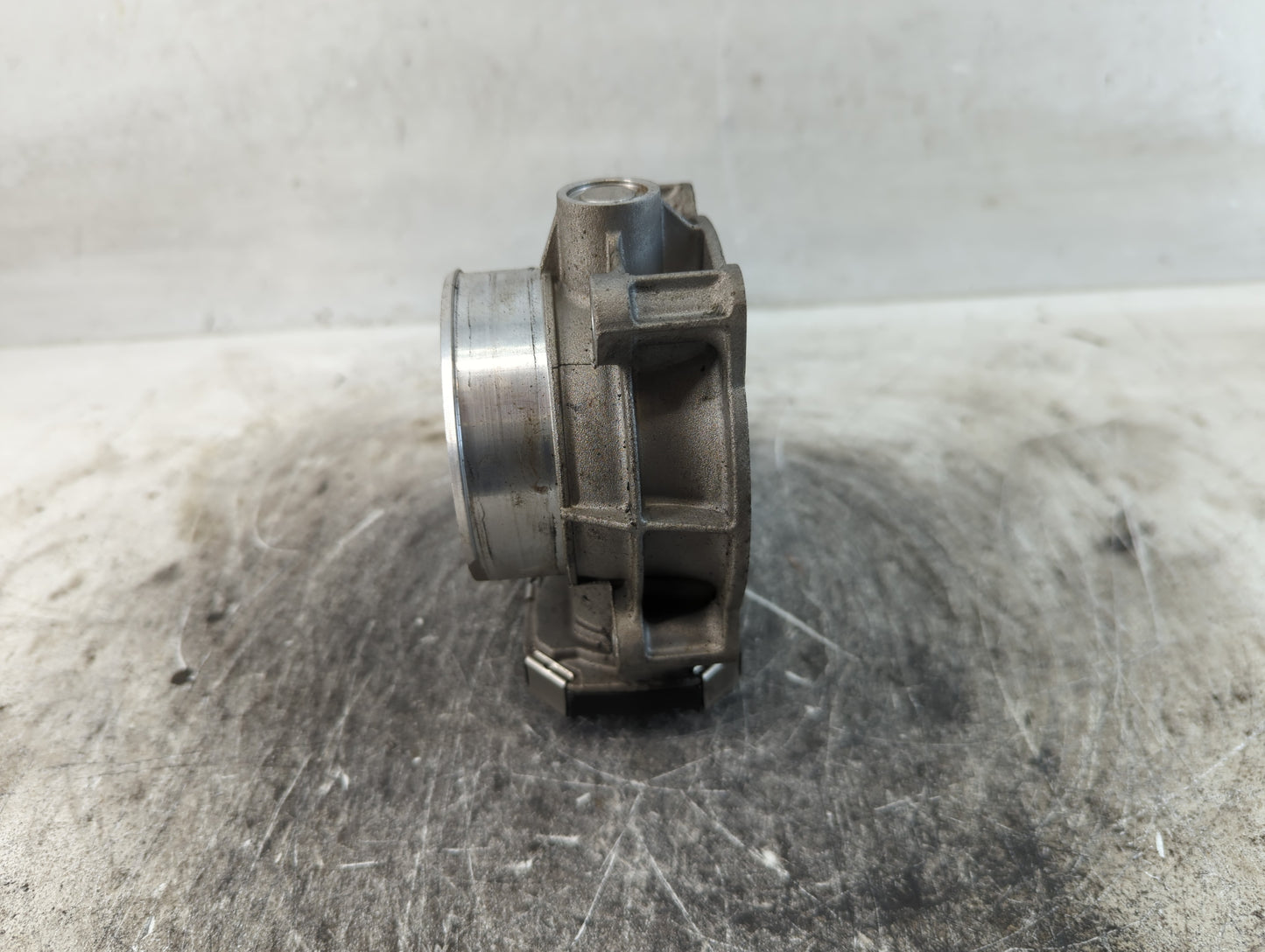 2017-2022 Chevrolet Traverse Throttle Body P/N:12670981AA Fits Fits 2012 2013 2014 2015 2016 2017 2018 2019 2020 2021 2022 OEM Used Auto Parts - Oemusedautoparts1.com