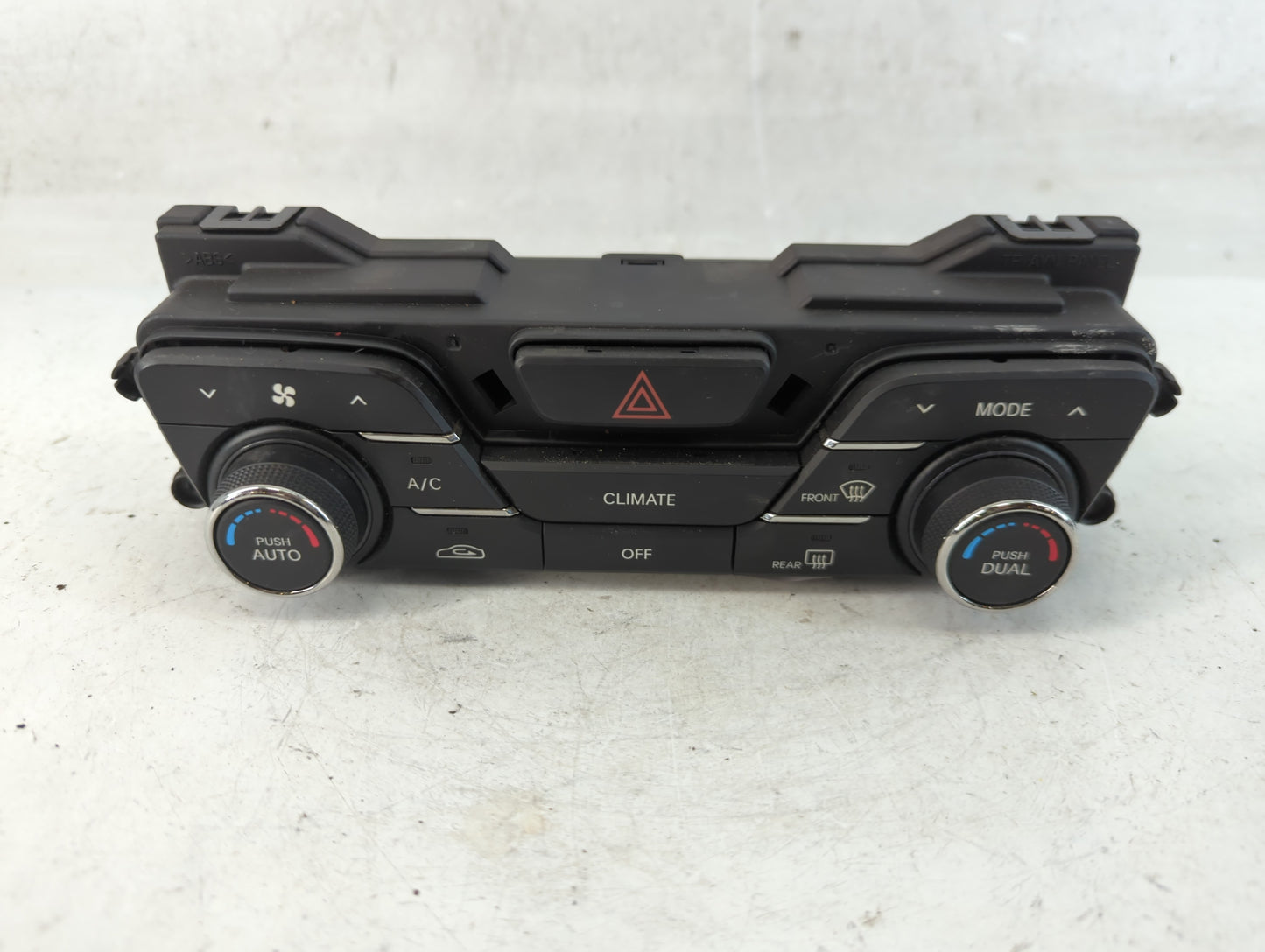 2011-2013 Kia Optima Ac Heater Rear Climate Control 97250-2t792 - Oemusedautoparts1.com