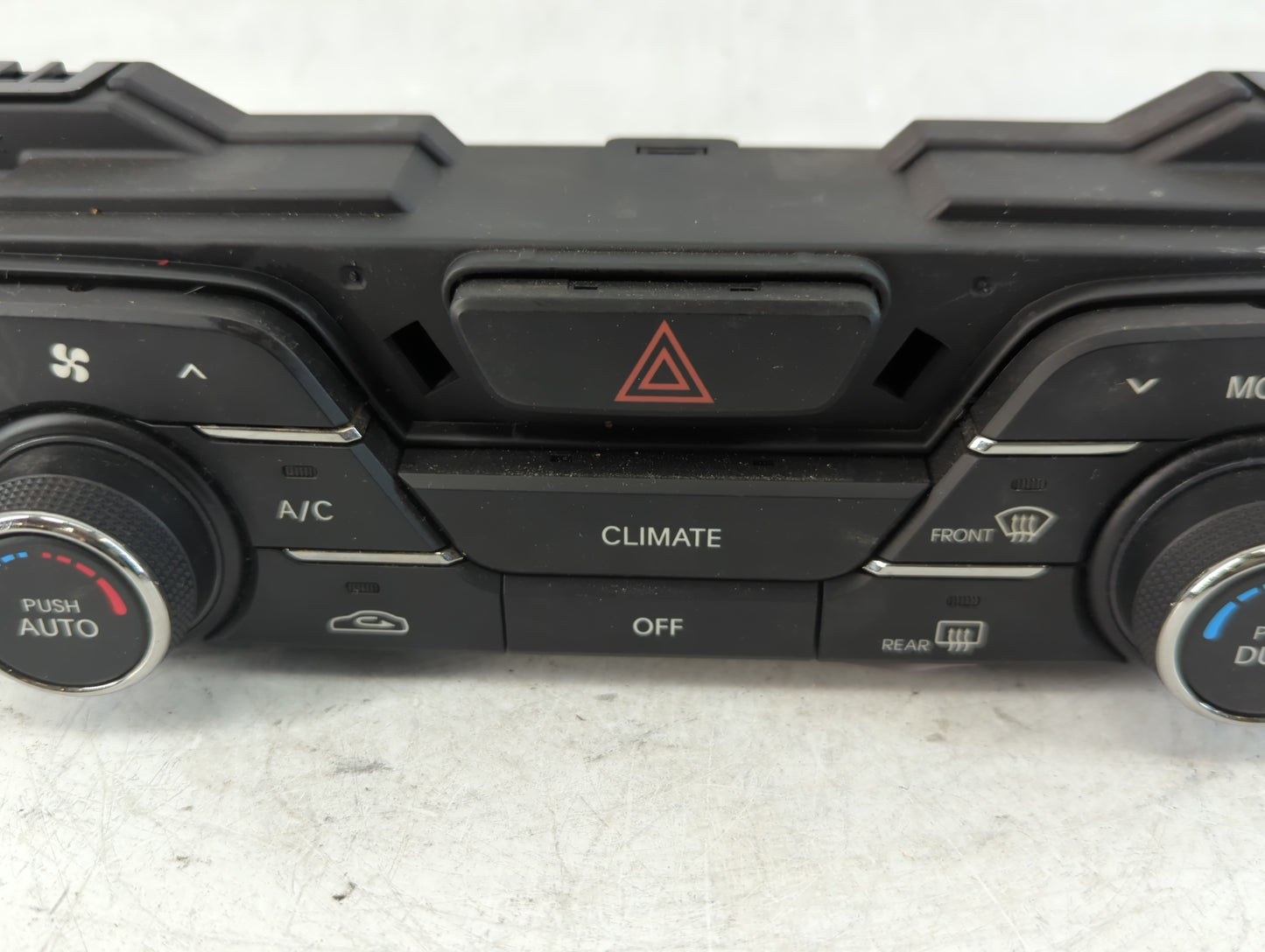 2011-2013 Kia Optima Ac Heater Rear Climate Control 97250-2t792 - Oemusedautoparts1.com