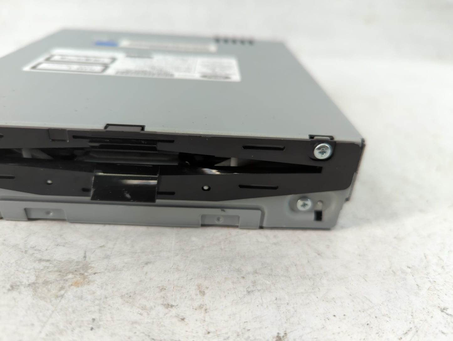 2017 Lincoln Mkz Radio AM FM Cd Player Receiver Replacement P/N:HP5T-18C830-AC Fits OEM Used Auto Parts - Oemusedautoparts1.com