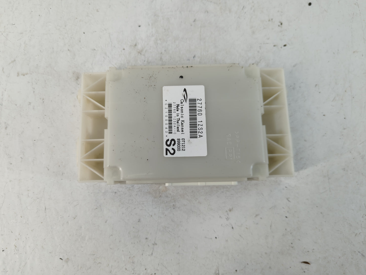 2015 Infiniti Qx56 Radio AM FM Cd Player Receiver Replacement P/N:27760 1ZS2A Fits OEM Used Auto Parts - Oemusedautoparts1.com