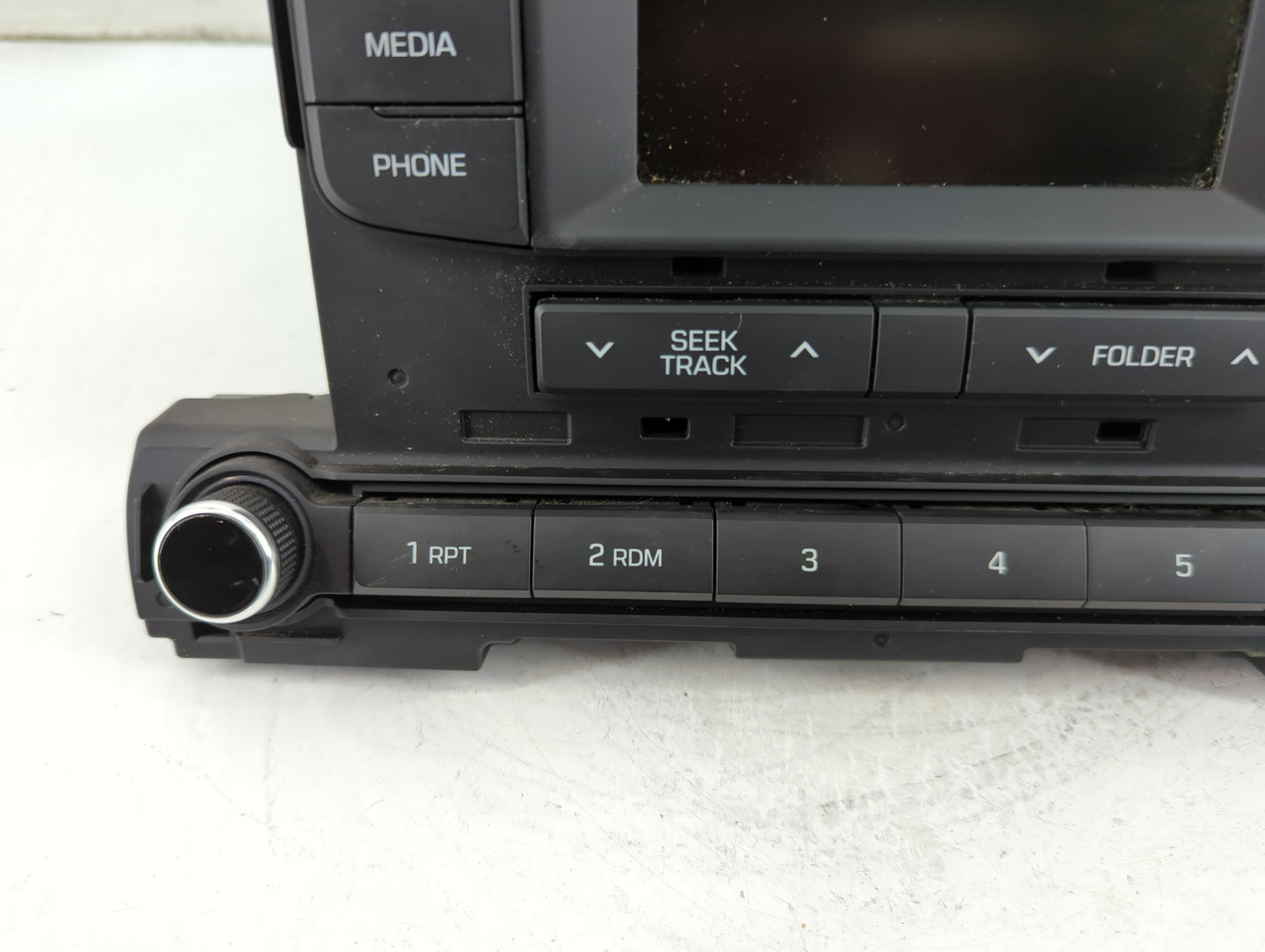 2017-2018 Hyundai Elantra Radio AM FM Cd Player Receiver Replacement P/N:96170-F2270UAT Fits Fits 2017 2018 OEM Used Auto Parts - Oemusedautoparts1.com