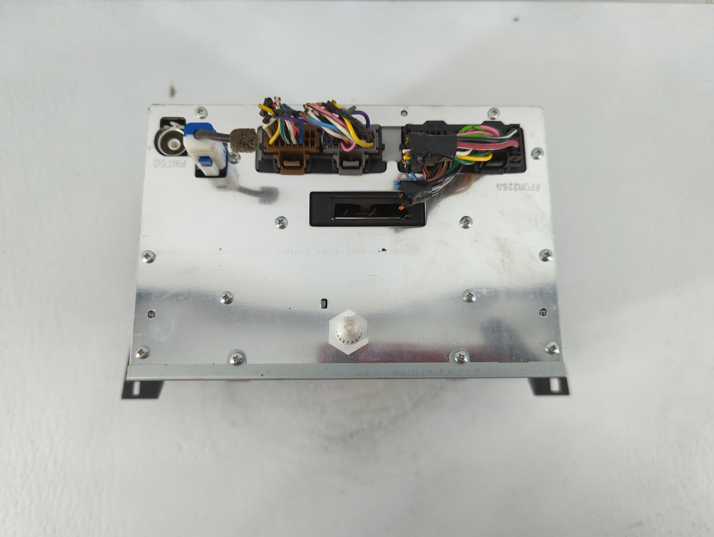2007-2008 Cadillac Srx Radio AM FM Cd Player Receiver Replacement Fits Fits 2007 2008 OEM Used Auto Parts - Oemusedautoparts1.com