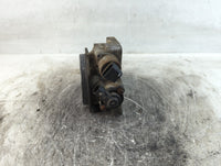 2001-2002 Chevrolet Express 2500 Throttle Body Fits Fits 2000 2001 2002 OEM Used Auto Parts - Oemusedautoparts1.com