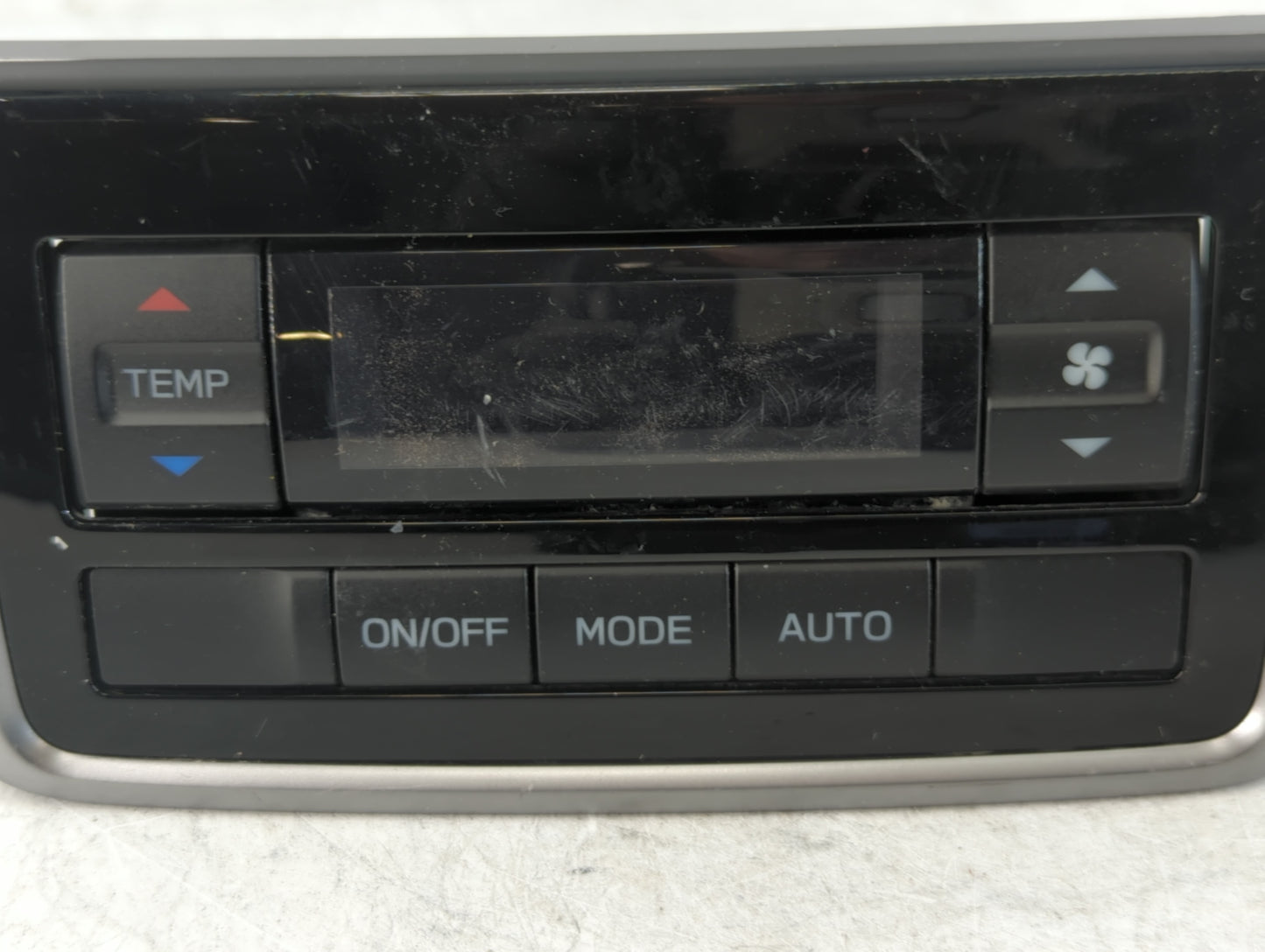 2023 Subaru Ascent Climate Control Module Temperature AC/Heater Replacement P/N:72312XC02A Fits OEM Used Auto Parts