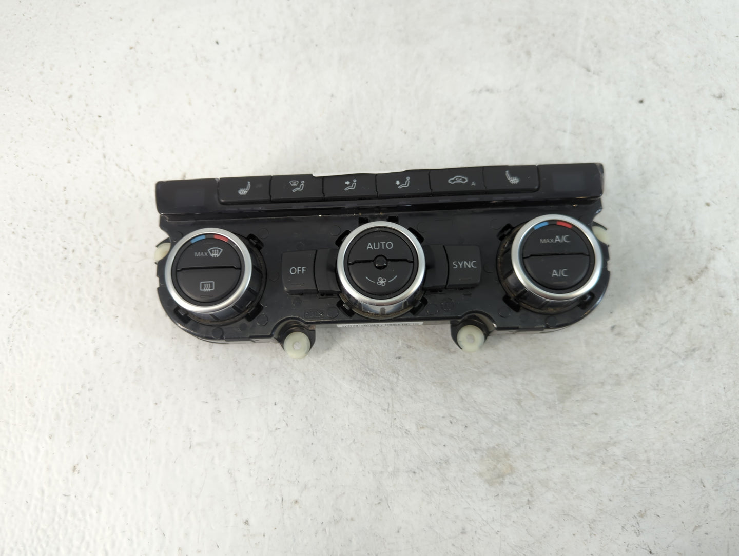 2013-2014 Volkswagen Cc Climate Control Module Temperature AC/Heater Replacement P/N:3AA907044BH Fits Fits 2013 2014 OEM Used Auto Parts - Oemusedautoparts1.com