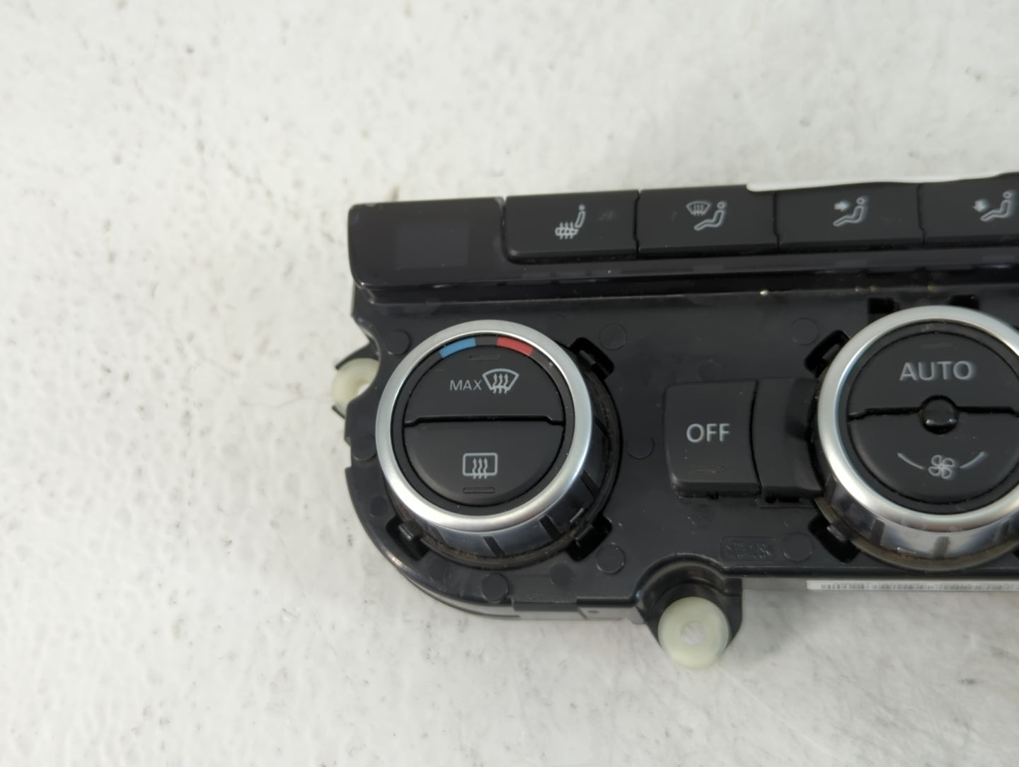 2013-2014 Volkswagen Cc Climate Control Module Temperature AC/Heater Replacement P/N:3AA907044BH Fits Fits 2013 2014 OEM Used Auto Parts - Oemusedautoparts1.com