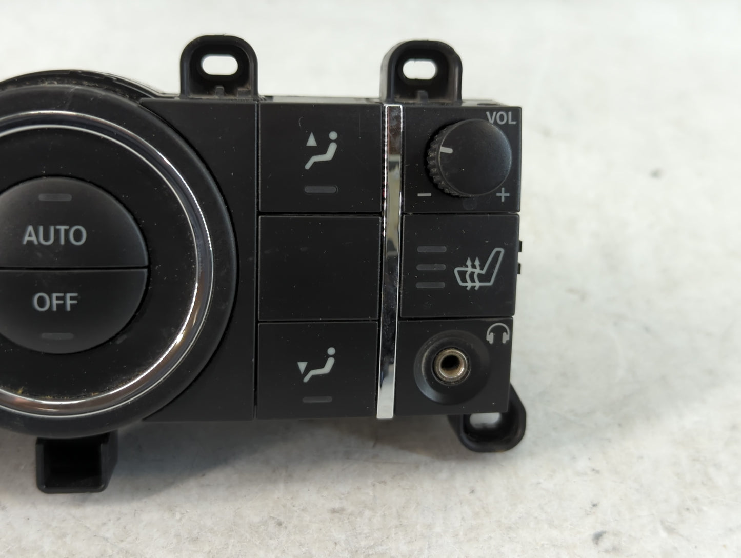 2007-2008 Mercedes-Benz R350 Climate Control Module Temperature AC/Heater Replacement P/N:A 164 820 96 89 Fits Fits 2007 2008 OEM Used Auto Parts - Oemusedautoparts1.com