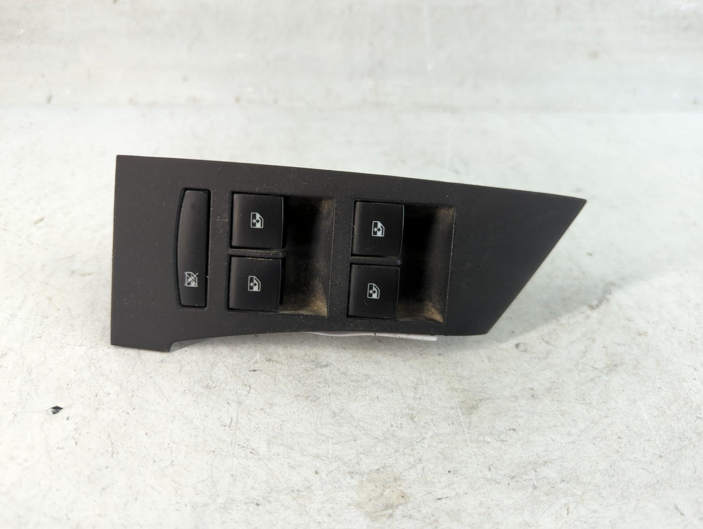 2015-2017 Buick Verano Master Power Window Switch Replacement Driver Side Left P/N:23465329 Fits Fits 2015 2016 2017 OEM Used Auto Parts - Oemusedautoparts1.com