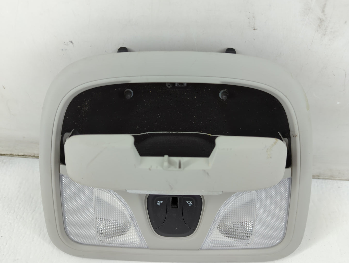 2019 Jeep Cherokee Overhead Roof Console - Oemusedautoparts1.com