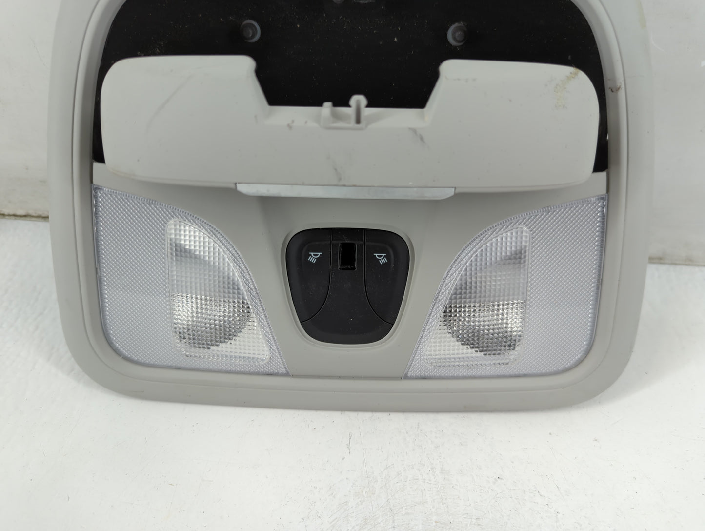2019 Jeep Cherokee Overhead Roof Console - Oemusedautoparts1.com