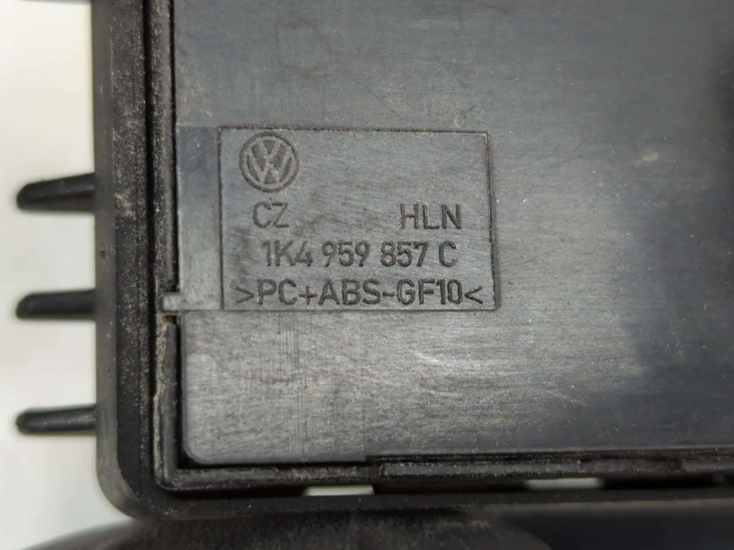 2006-2020 Volkswagen Passat Master Power Window Switch Replacement Driver Side Left P/N:1K4 959 857 C Fits OEM Used Auto Parts - Oemusedautoparts1.com