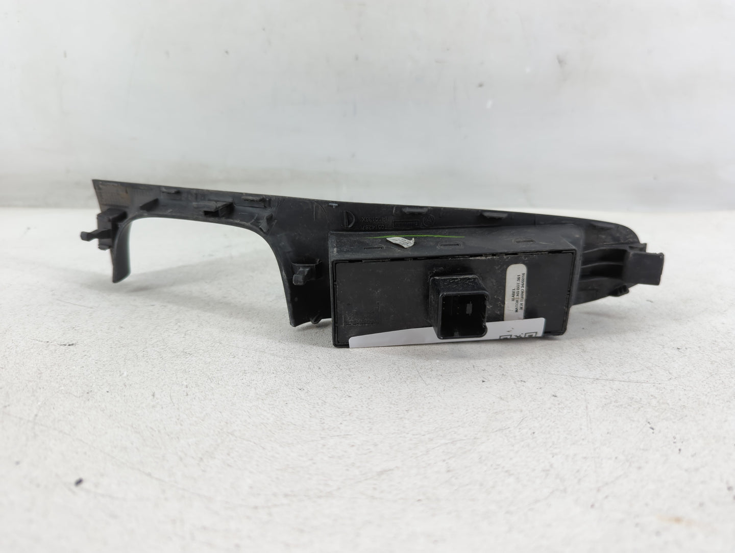 2005-2018 Volkswagen Jetta Master Power Window Switch Replacement Driver Side Left Fits OEM Used Auto Parts - Oemusedautoparts1.com