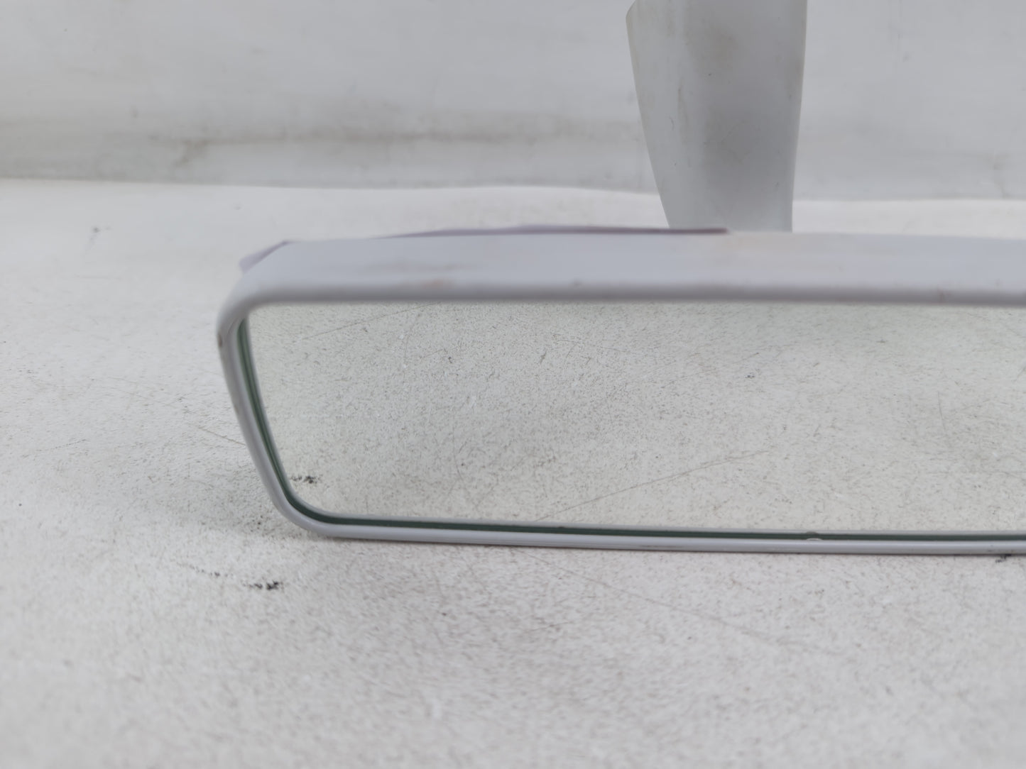 2014 Fiat 500 Interior Rear View Mirror Replacement OEM P/N:E3021040 Fits OEM Used Auto Parts - Oemusedautoparts1.com