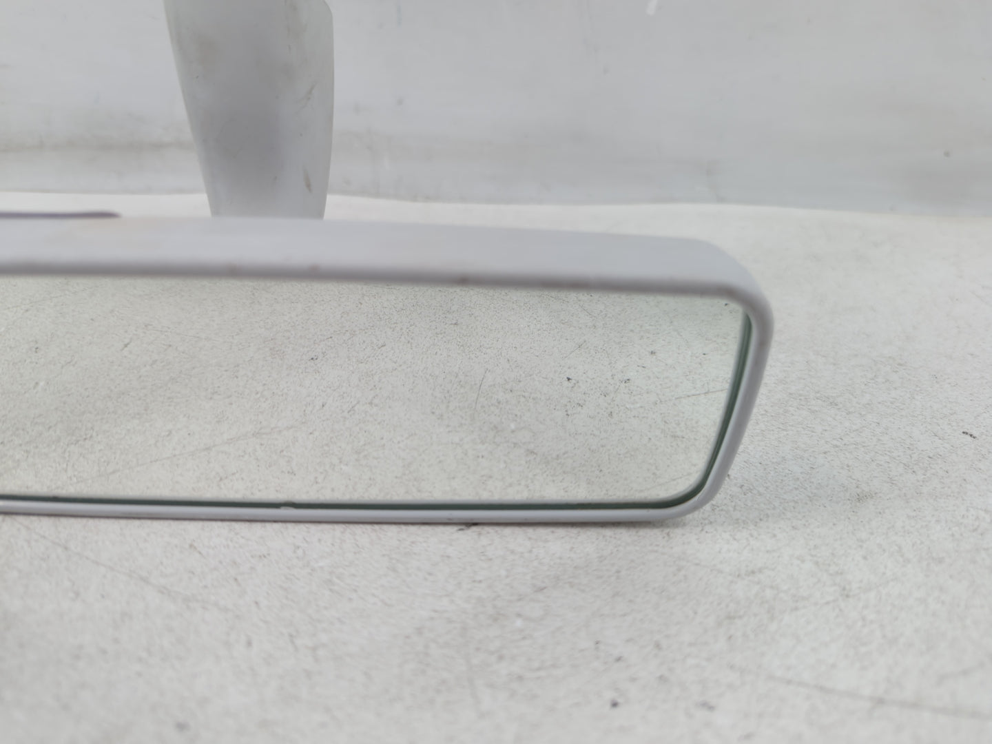 2014 Fiat 500 Interior Rear View Mirror Replacement OEM P/N:E3021040 Fits OEM Used Auto Parts - Oemusedautoparts1.com
