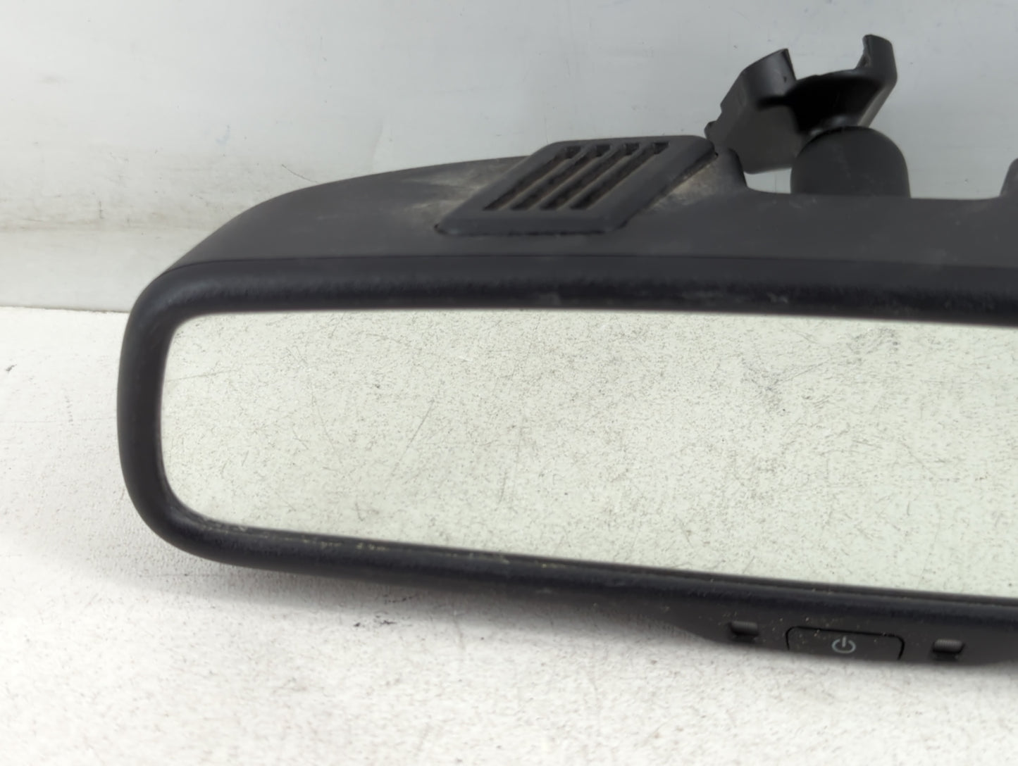 2013-2016 Chrysler Town & Country Interior Rear View Mirror Replacement OEM P/N:E11026130 Fits Fits 2013 2014 2015 2016 2017 OEM Used Auto Parts - Oemusedautoparts1.com