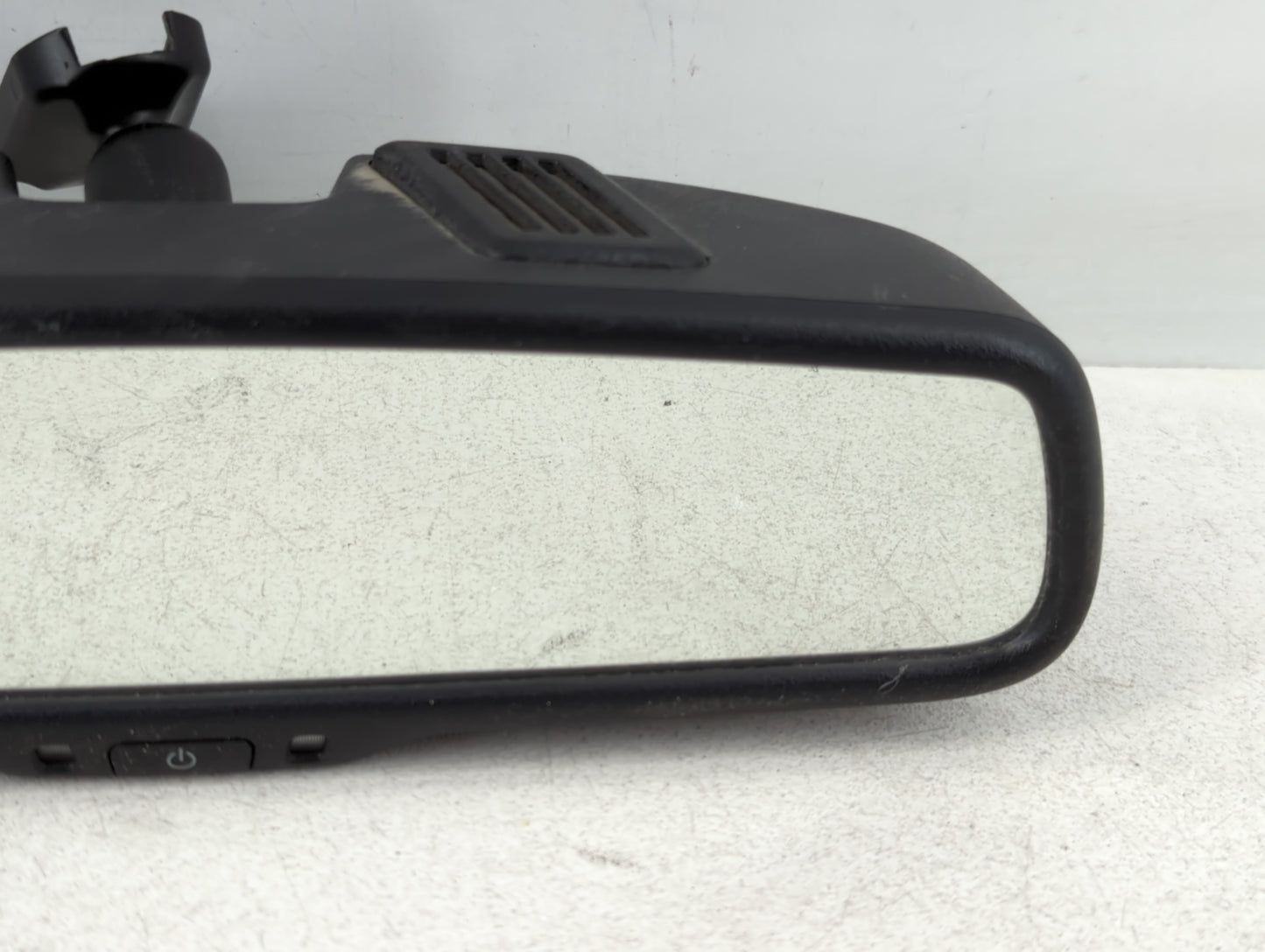 2013-2016 Chrysler Town & Country Interior Rear View Mirror Replacement OEM P/N:E11026130 Fits Fits 2013 2014 2015 2016 2017 OEM Used Auto Parts - Oemusedautoparts1.com