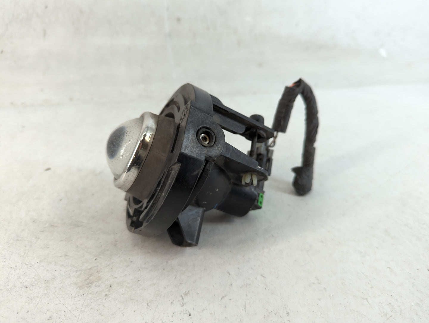 2015-2017 Chrysler 200 Driver Left Oem Front Light Lamp - Oemusedautoparts1.com