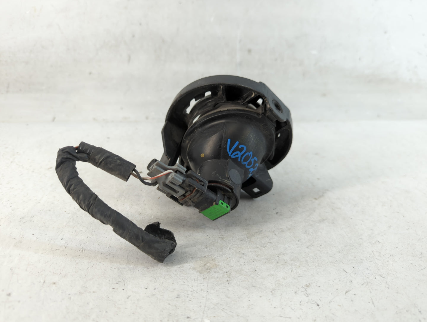 2015-2017 Chrysler 200 Driver Left Oem Front Light Lamp - Oemusedautoparts1.com