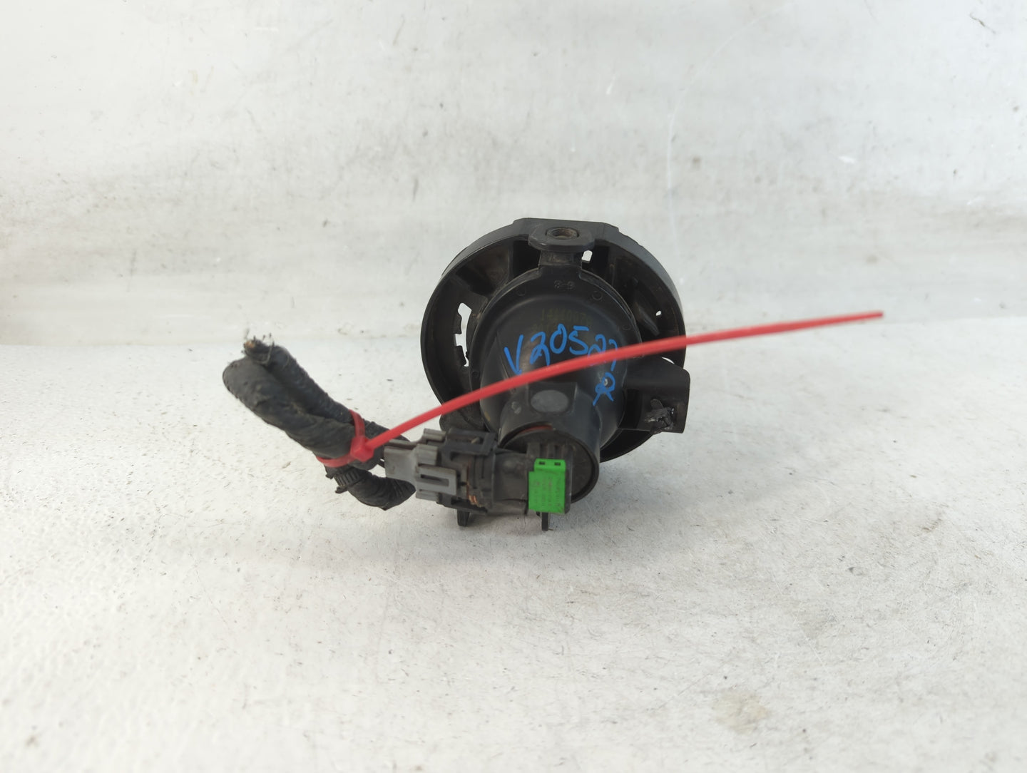 2015-2016 Chrysler 200 Driver Left Oem Front Light Lamp - Oemusedautoparts1.com