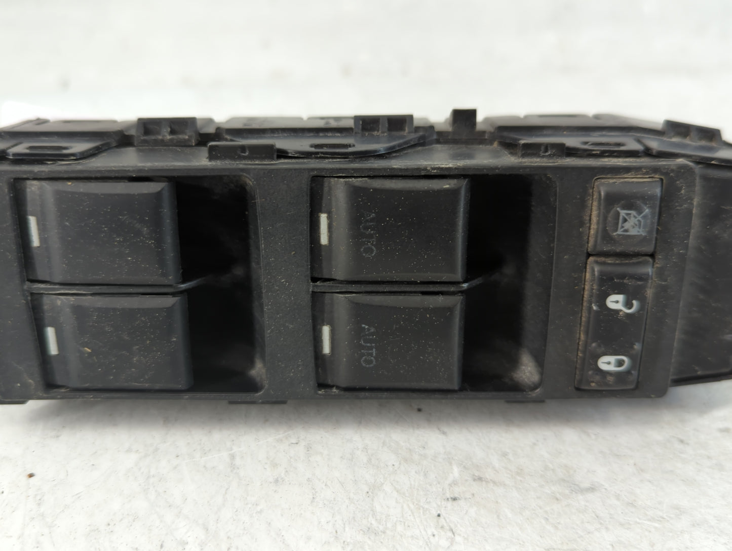 2011-2014 Chrysler 200 Master Power Window Switch Replacement Driver Side Left P/N:04602925AA Fits Fits 2011 2012 2013 2014 OEM Used Auto Parts - Oemusedautoparts1.com
