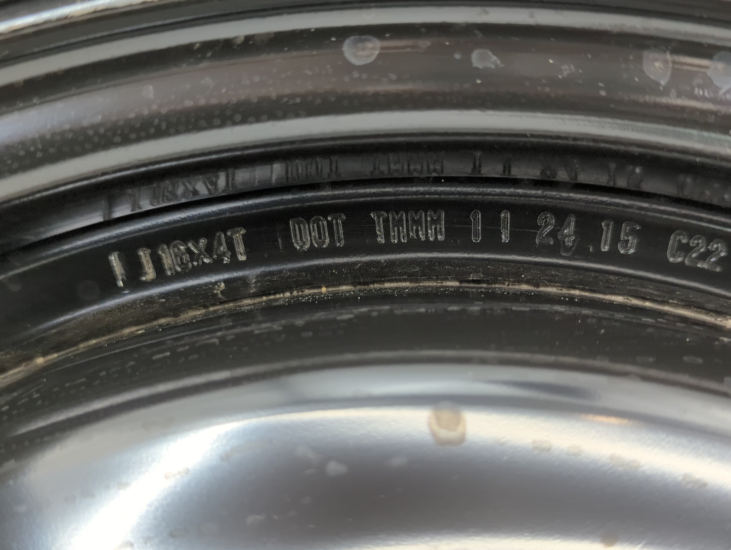 2006-2015 Hyundai Tucson Spare Donut Tire Wheel Rim Oem