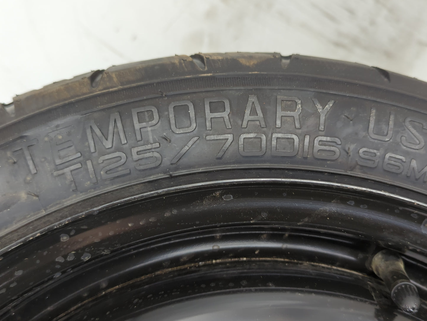 2006-2015 Hyundai Tucson Spare Donut Tire Wheel Rim Oem