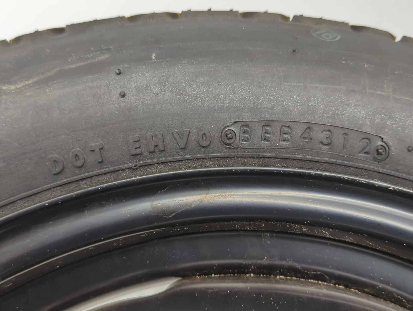 2009-2016 Hyundai Genesis Spare Donut Tire Wheel Rim Oem