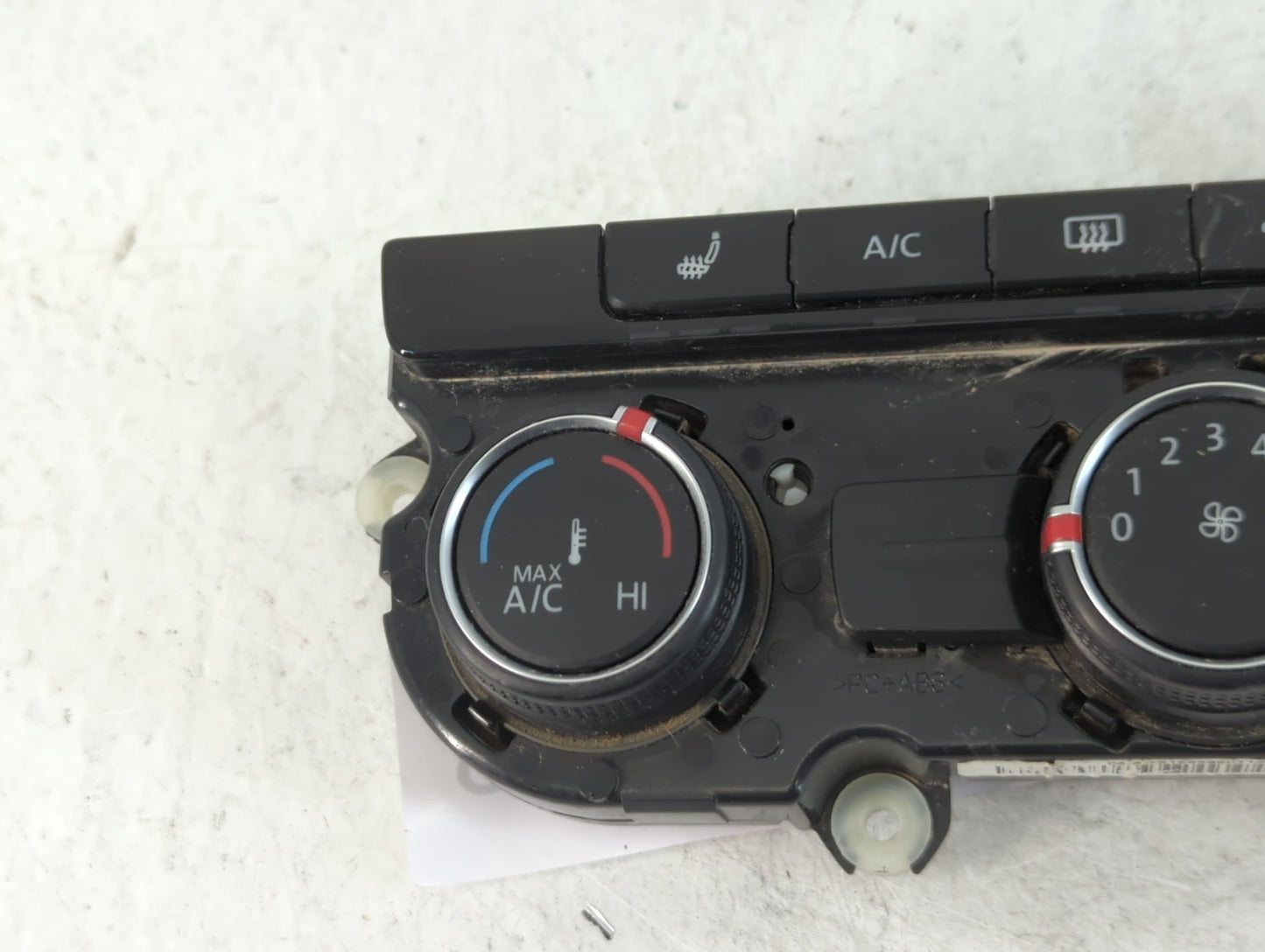 2019 Volkswagen Passat Climate Control Module Temperature AC/Heater Replacement P/N:561 907 426 G Fits Fits 2016 2017 OEM Used Auto Parts